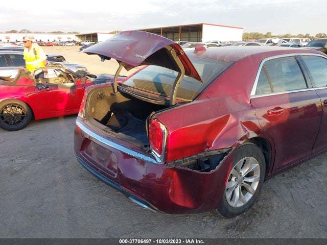 2016 CHRYSLER 300 LIMITED VIN: 2C3CCAAG3GH156243