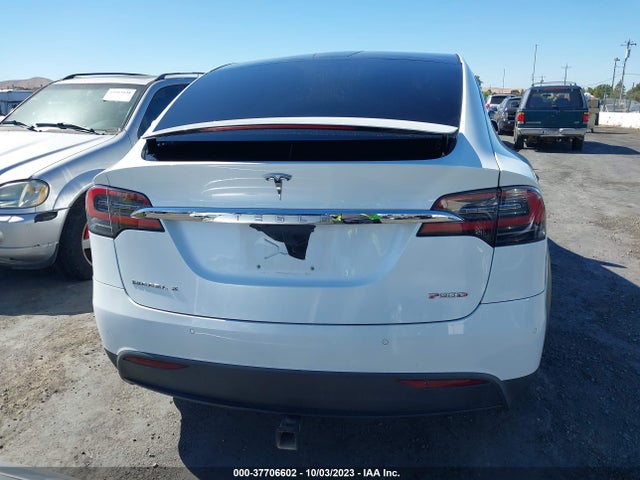 Tesla Model X P90d/75d/p100d 2016 5YJXCBE42GF002079 Image 15