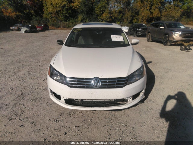 1VWBV7A30FC072784 Volkswagen Passat 2.0l Tdi Se W/sunroof