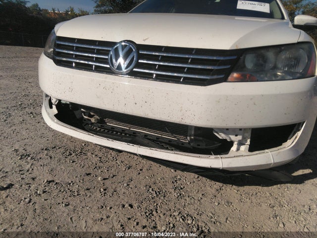 1VWBV7A30FC072784 Volkswagen Passat 2.0l Tdi Se W/sunroof