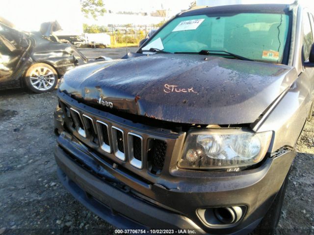 1C4NJCBBXFD314565 Jeep Compass Sport