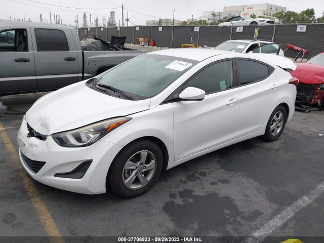 Hyundai ELANTRA SE 2015 5NPDH4AE7FH643016 Image 2