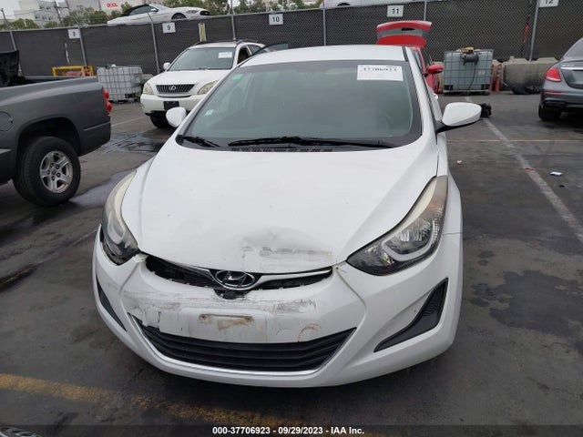 Hyundai ELANTRA SE 2015 5NPDH4AE7FH643016 Image 6
