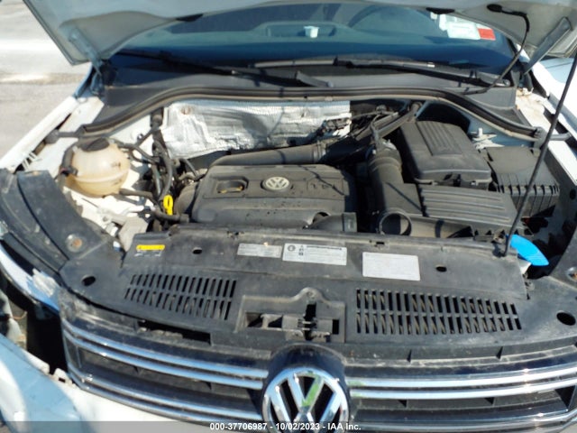 WVGBV7AXXFW561077 Volkswagen TIGUAN S