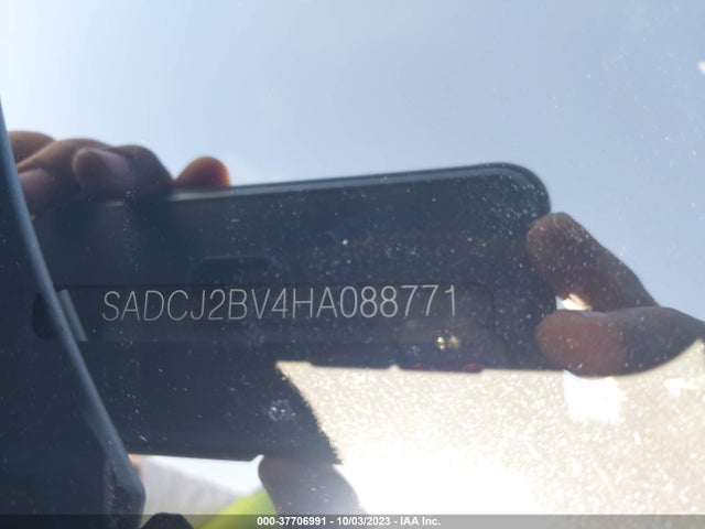 2017 JAGUAR F-PACE SADCJ2BV4HA088771 Photo 8