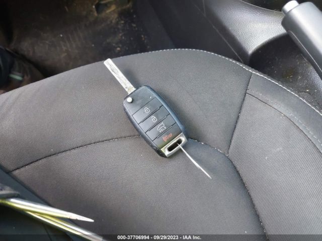 KNDJN2A28F7804094 KIA Soul Base