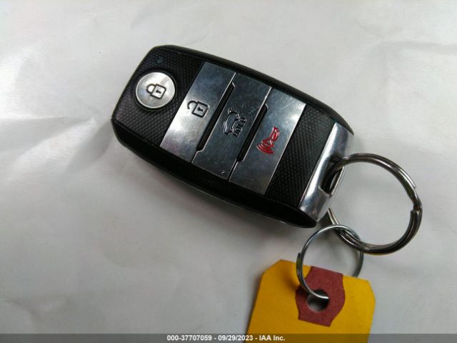 KNDPCCAC4E7645801 KIA Sportage Ex