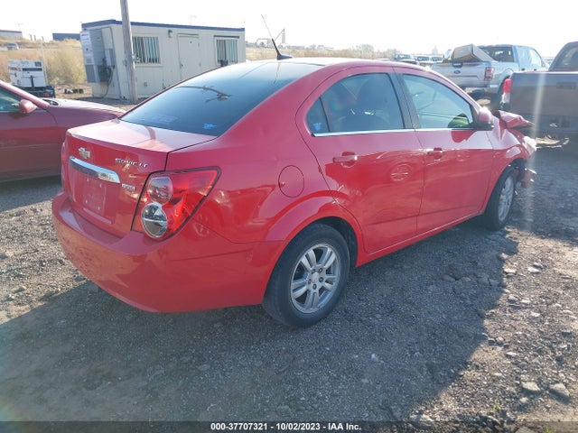Chevrolet SONIC LT 2014 1G1JC5SB8E4214279 Image 4