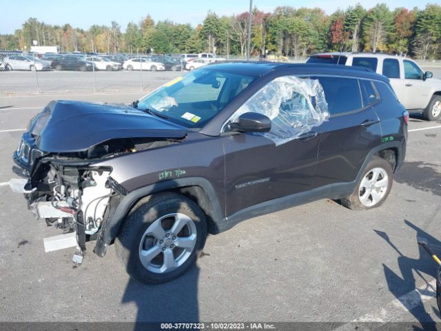 3C4NJDBB2KT678375 Jeep Compass Latitude