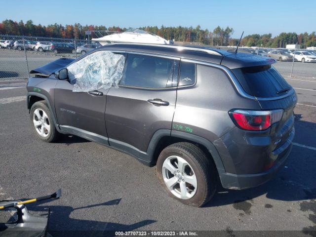 3C4NJDBB2KT678375 Jeep Compass Latitude
