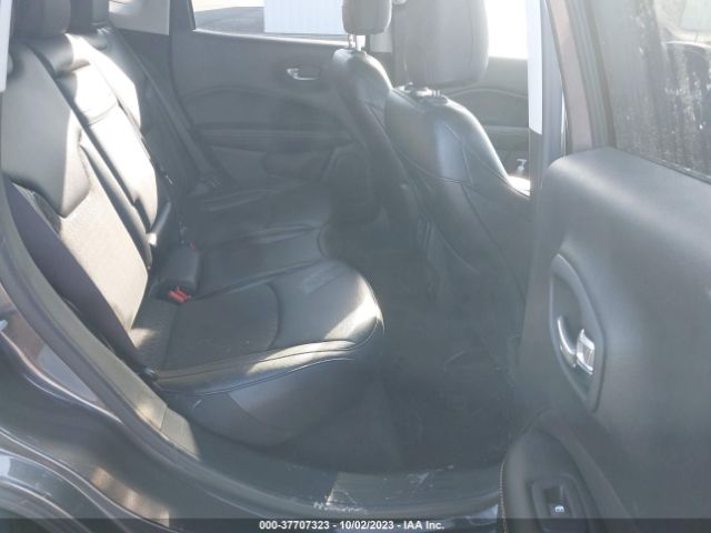 3C4NJDBB2KT678375 Jeep Compass Latitude
