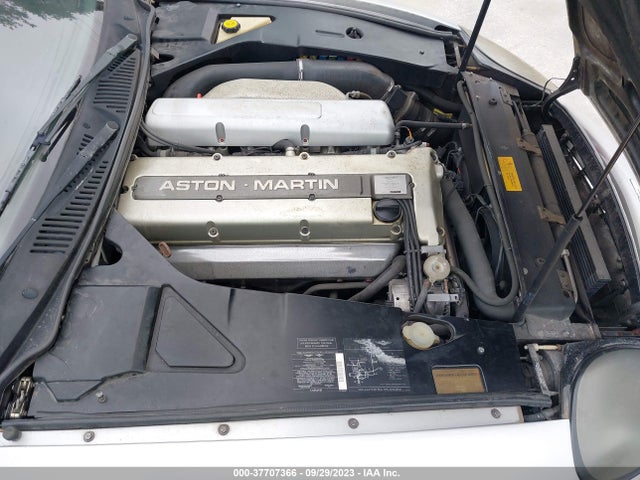 1998 ASTON MARTIN DB7 VIN: SCFAA4121WK202403
