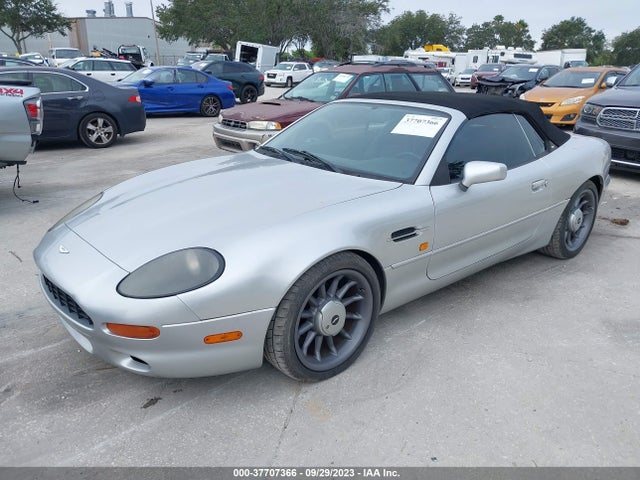 1998 ASTON MARTIN DB7 VIN: SCFAA4121WK202403