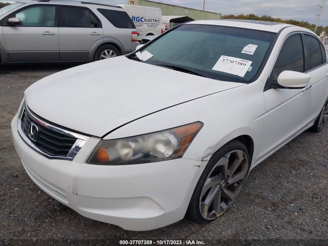 2009 HONDA ACCORD SDN EX-L VIN: 1HGCP26899A129073
