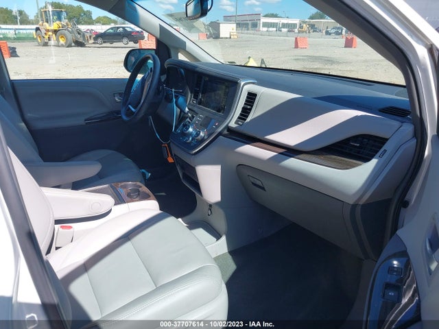 Toyota Sienna Xle Auto Access 2017 5TDYZ3DC5HS813812 Image 5