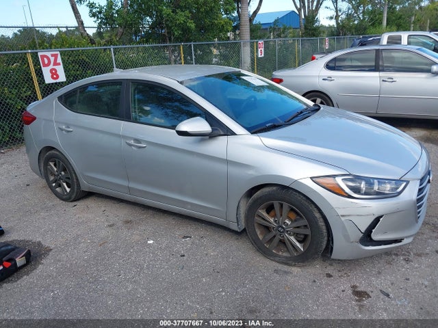 2018 HYUNDAI ELANTRA SEL VIN: 5NPD84LF2JH378696