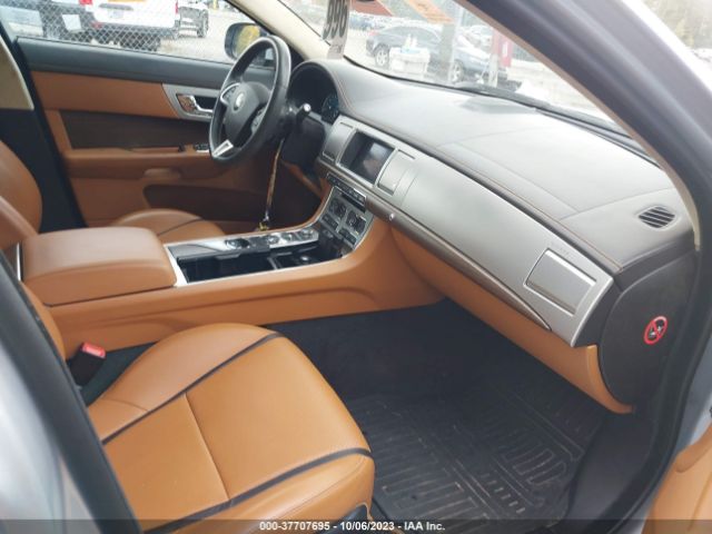 SAJWJ0FF9F8U72776 Jaguar Xf V6