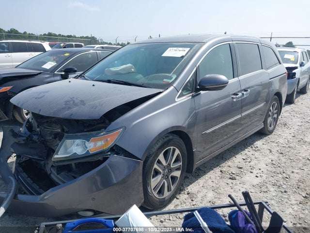 Honda Odyssey Touring 2015 5FNRL5H92FB113814 Image 2