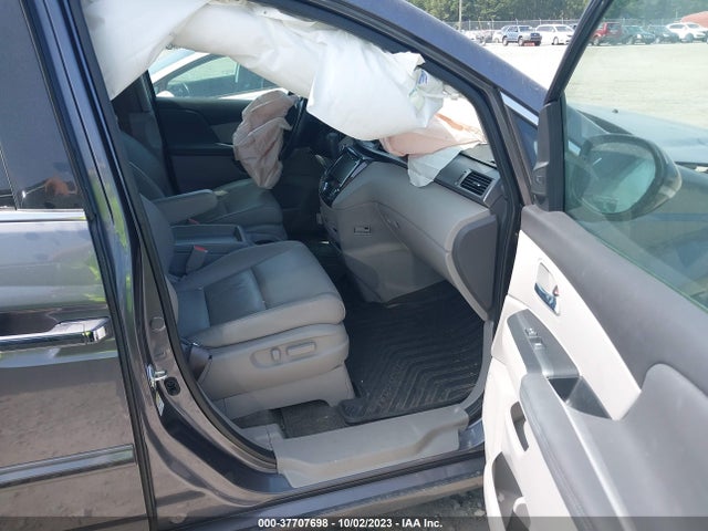 Honda Odyssey Touring 2015 5FNRL5H92FB113814 Image 5