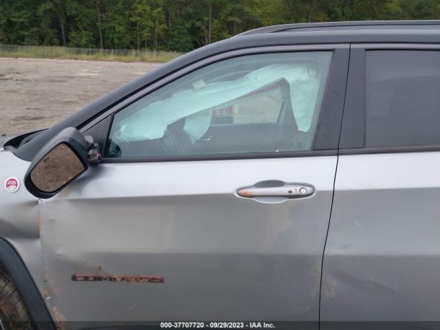 3C4NJDDBXKT618812 Jeep Compass Trailhawk
