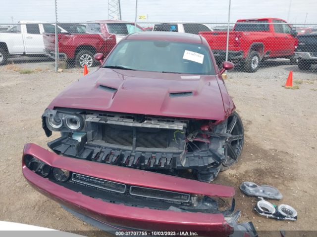 2C3CDZAG2JH305969 Dodge Challenger Sxt Plus