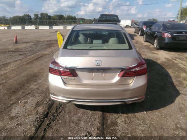 1HGCR2F39HA002045 Honda Accord Sedan Lx