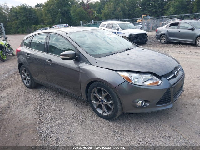 2013 FORD FOCUS SE VIN: 1FADP3K23DL240280