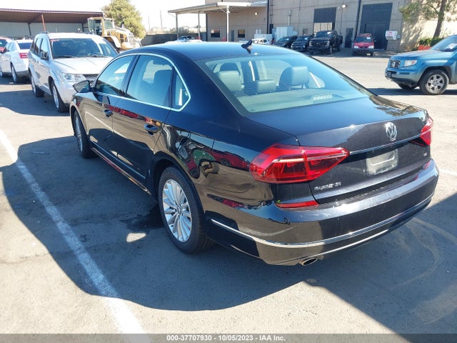 1VWBT7A34HC027632 Volkswagen Passat 1.8t Se