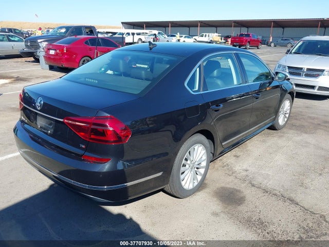 1VWBT7A34HC027632 Volkswagen Passat 1.8t Se