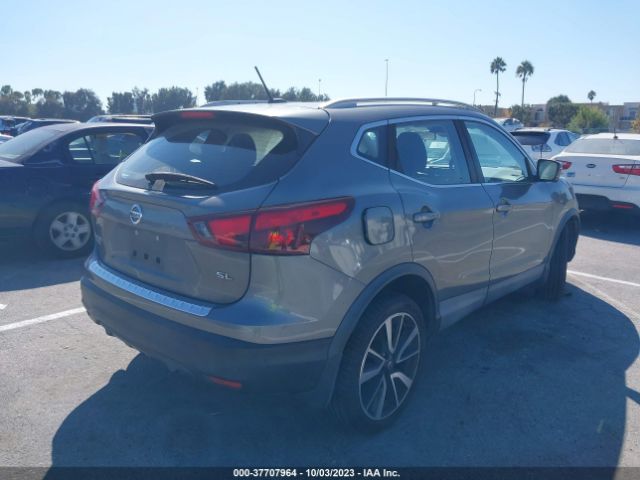 JN1BJ1CP2HW002185 Nissan Rogue Sport Sl