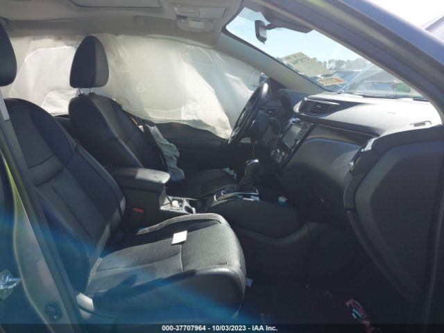 JN1BJ1CP2HW002185 Nissan Rogue Sport Sl