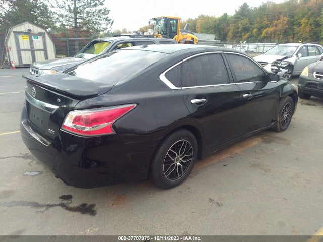 Nissan Altima 2.5 S 2015 1N4AL3AP0FN902013 Image 4