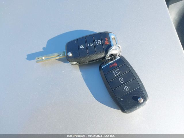 5XYPG4A31GG125006 KIA SORENTO L