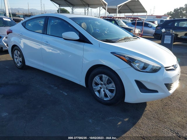 2016 5NPDH4AE5GH674122 main image