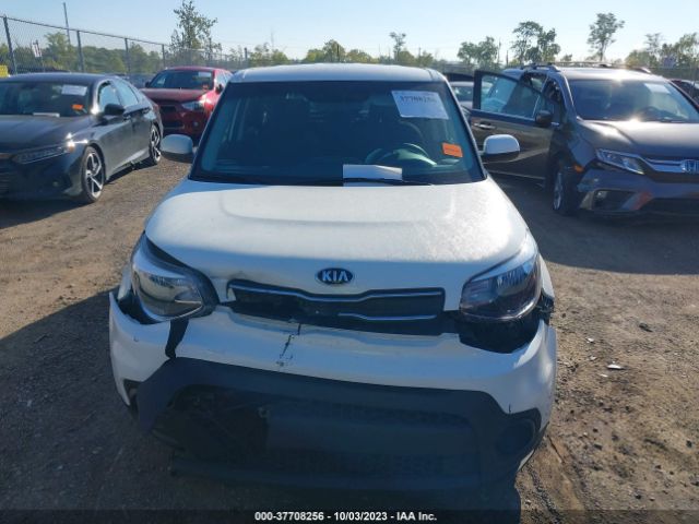 KNDJN2A2XK7685572 KIA Soul Base