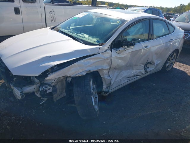 2016 FORD FUSION SE VIN: 3FA6P0H99GR340255