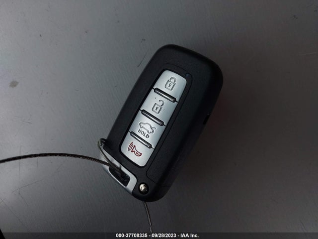 2011 HYUNDAI SONATA HYBRID VIN: KMHEC4A44BA007399