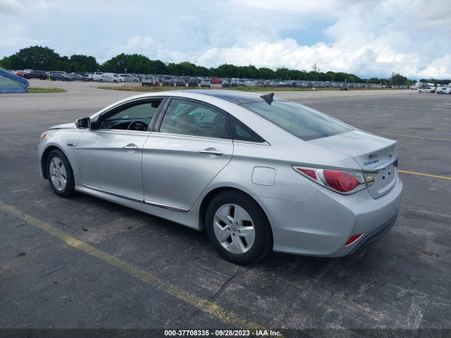 2011 HYUNDAI SONATA HYBRID VIN: KMHEC4A44BA007399