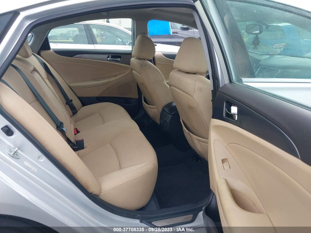 2011 HYUNDAI SONATA HYBRID VIN: KMHEC4A44BA007399