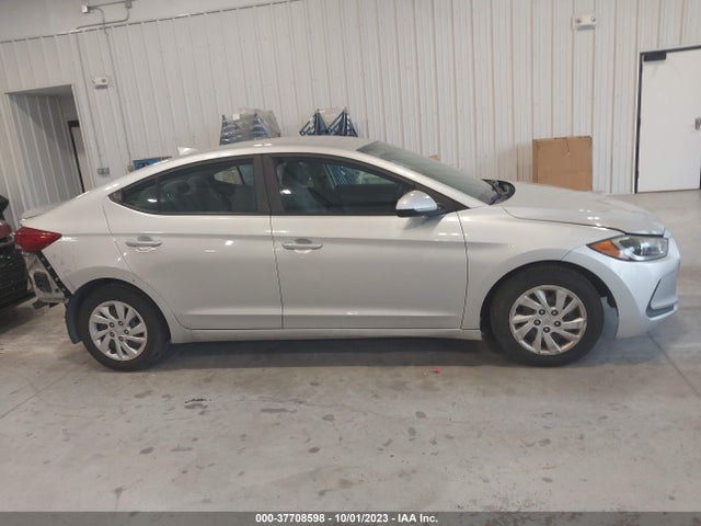 2017 HYUNDAI ELANTRA SE VIN: 5NPD74LF9HH127025