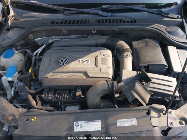 3VWD07AJ8EM304373 Volkswagen Jetta Sedan Se W/connectivity/sunroof