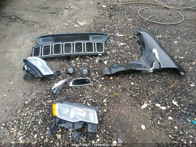 1C4RJFAG1LC334821 Jeep Grand Cherokee Laredo E