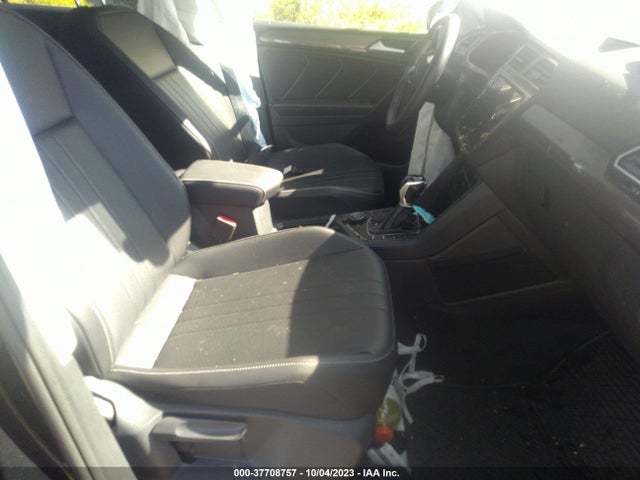2022 VOLKSWAGEN TIGUAN SE VIN: 3VV2B7AX8NM067619