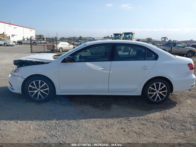 3VWD67AJ7GM310375 Volkswagen Jetta Sedan 1.4t Se