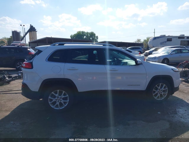 1C4PJLCB1HD221668 Jeep Cherokee Latitude Fwd