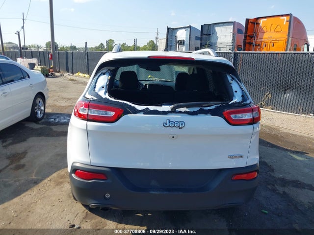 1C4PJLCB1HD221668 Jeep Cherokee Latitude Fwd