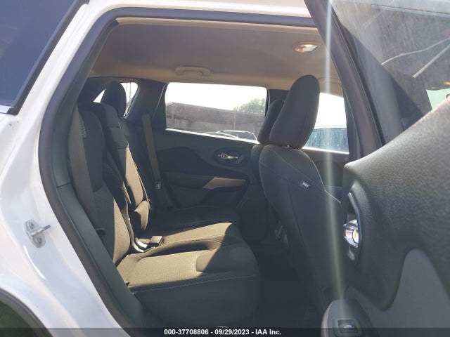 1C4PJLCB1HD221668 Jeep Cherokee Latitude Fwd