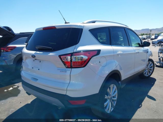 1FMCU0J91HUB89806 Ford Escape Titanium