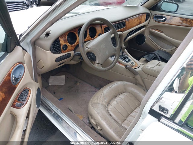 2000 JAGUAR XJ SAJDA14C0YLF03471 Photo 4