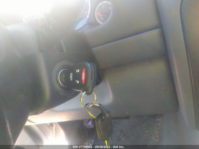 2005 JEEP LIBERTY 1J4GL48K25W696541 Photo 10